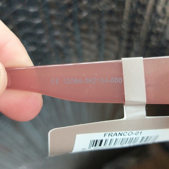 Franco Sarto Oversized Sunglasses - Picture 4 of 4